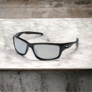 Oakley Canteen Men’s Polarized Sunglasses NEW